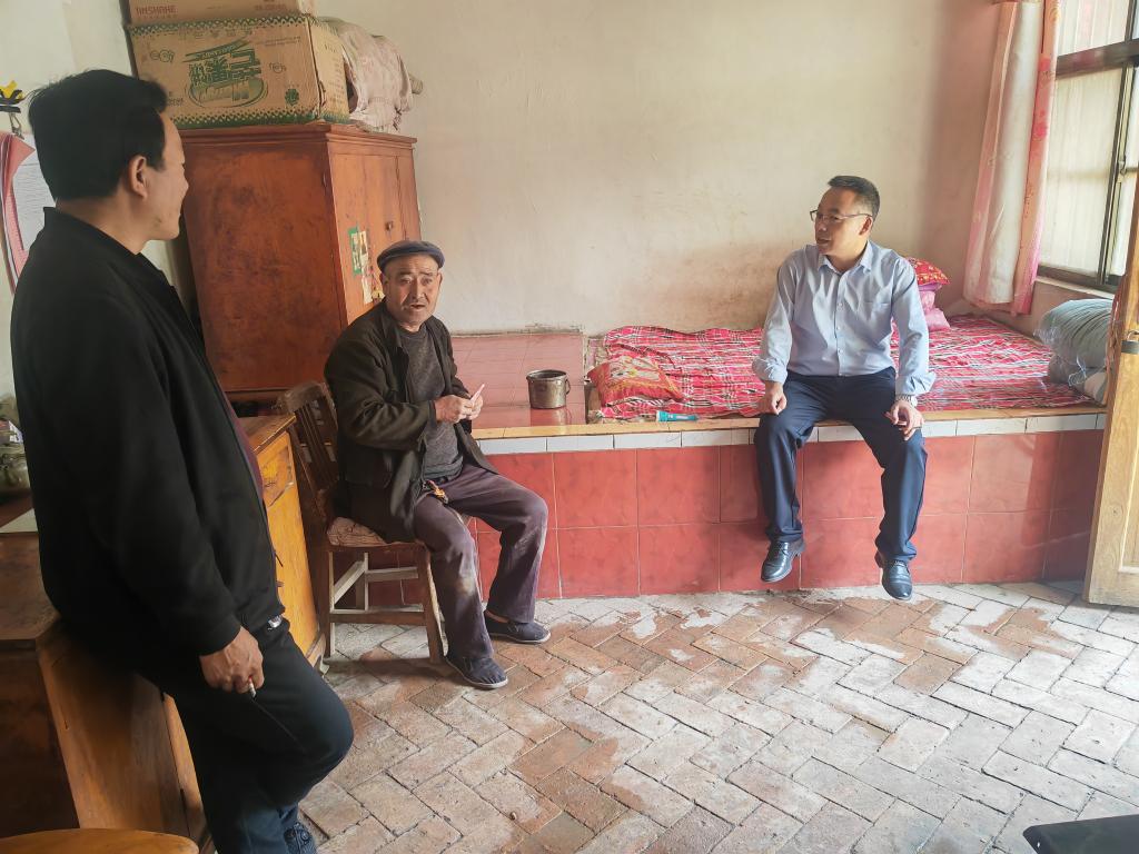 http://www.lzre.edu.cn/__local/A/1B/6B/5D937B2975C6E38BB2A87A71586_6179FF86_1BB1D.jpg